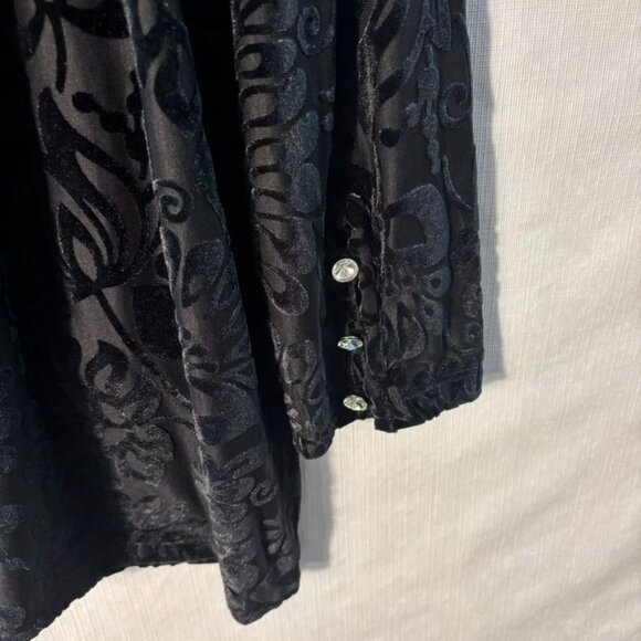 Soft Surroundings Black Floral Burnout Velvet Tunic Top With Crystal Button Cuff - Picture 5 of 12